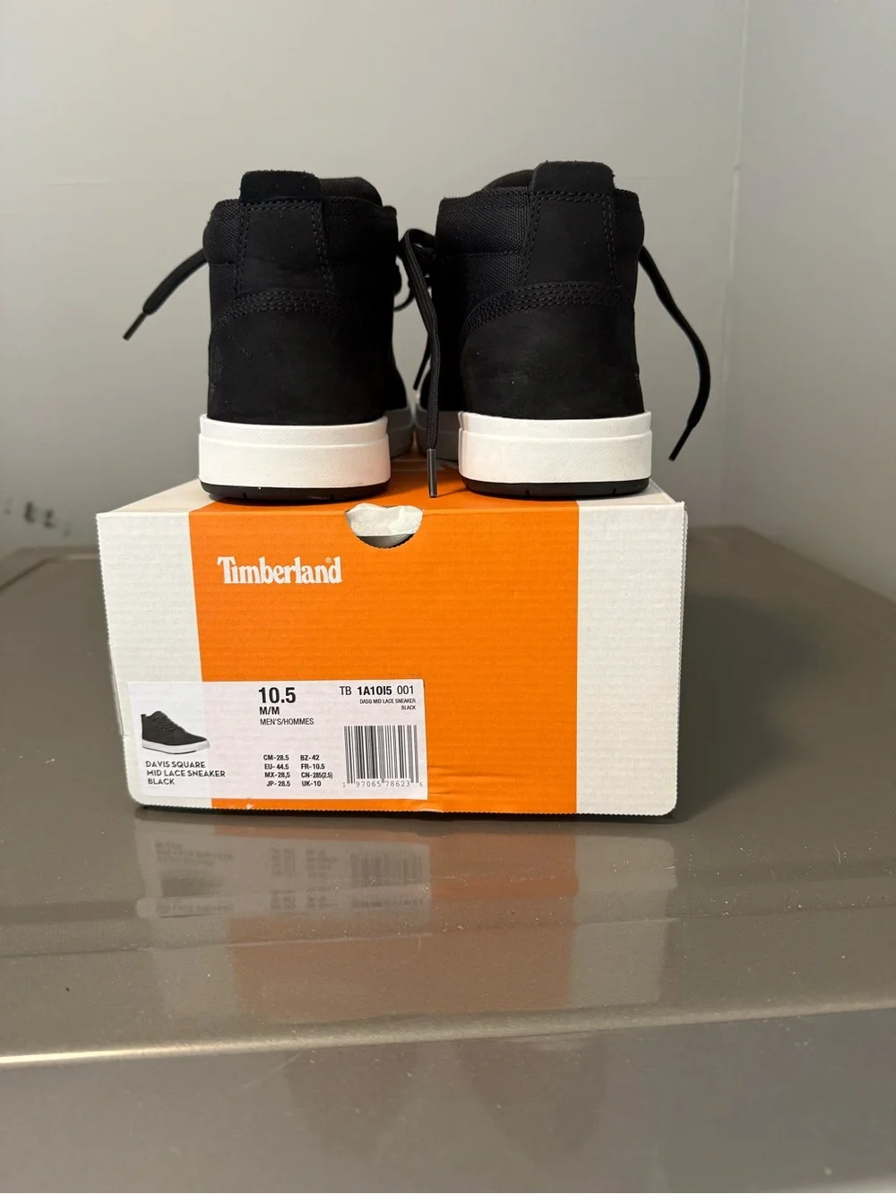 Timberland Men’s Black Chukka Boots with White Sole
